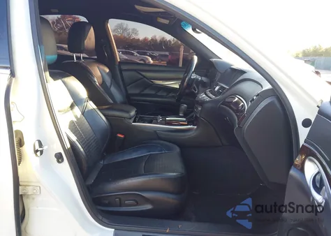 2015 Infiniti Q70 3.7X z USA, uszkodzony, nr VIN JN1BY1AR7FM560347